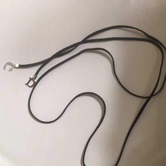 Vintage Dior Black Wrap Choker with Silver 'D' Letter Charms - Picture 2 of 2